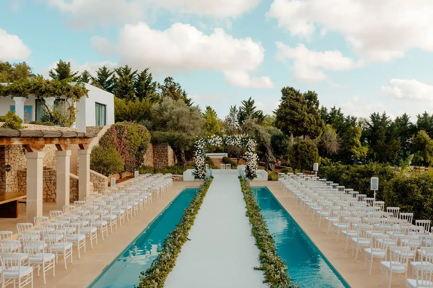 Aurea Floral Studio, wedding work in Ibiza