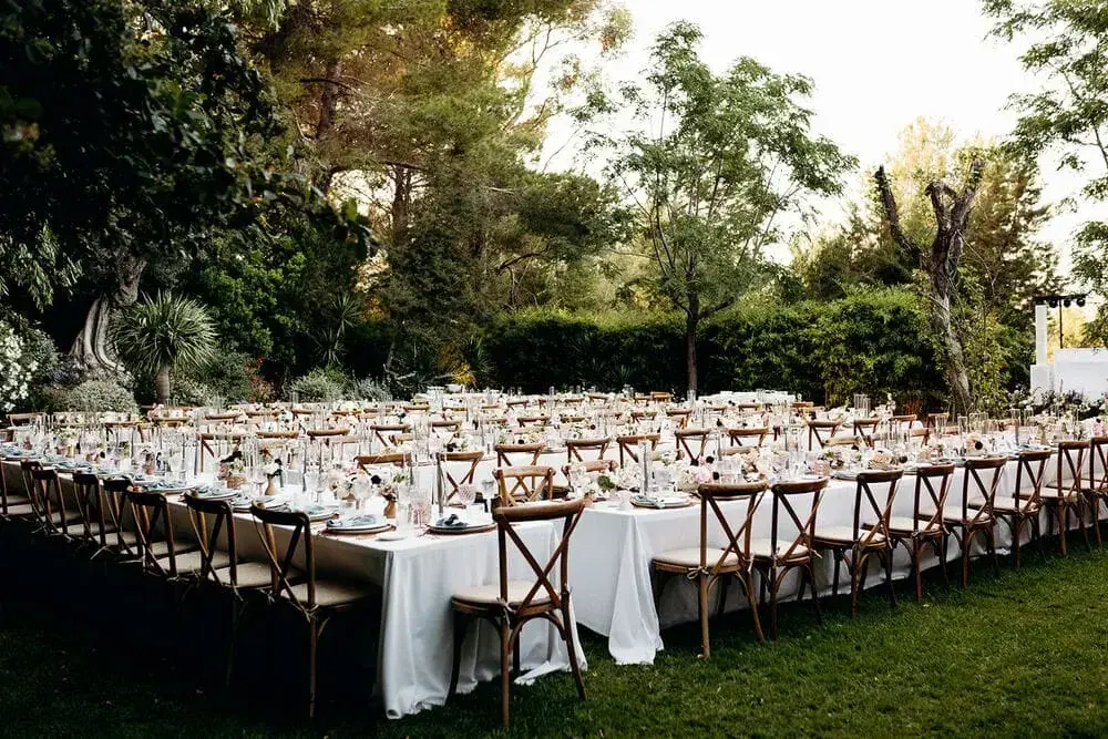 Long dinner tables at a finca wedding in Ibiza