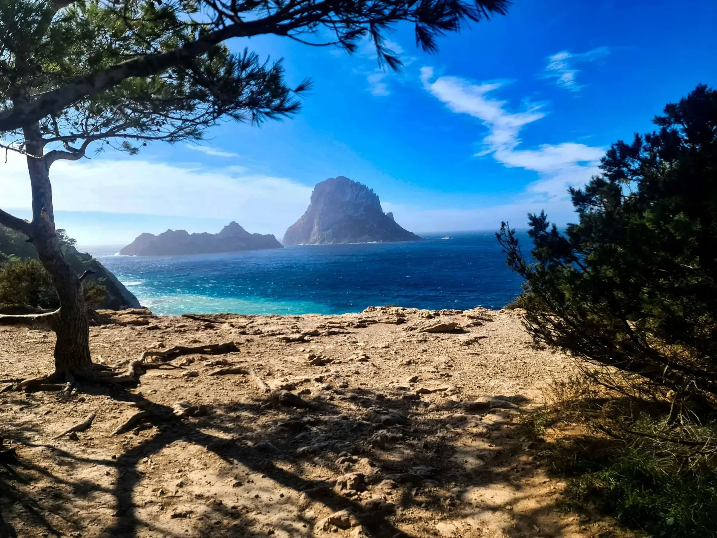 Kazamor: View from the hills over the sea to Es Vedrà