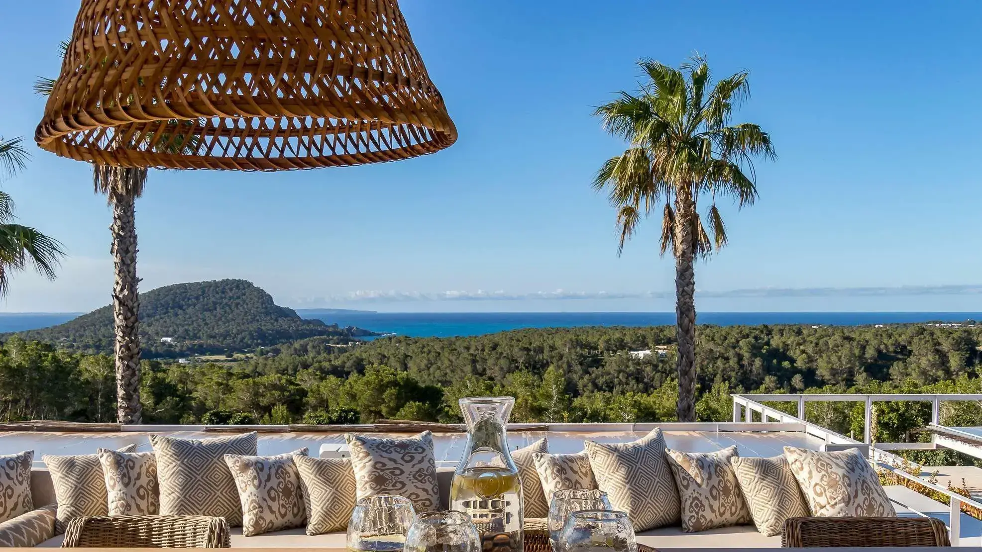 Villa Bliss Palm: terrace with the view to Formentera